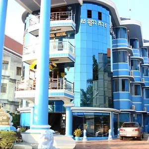 *** Hotel Crystal Cambodia